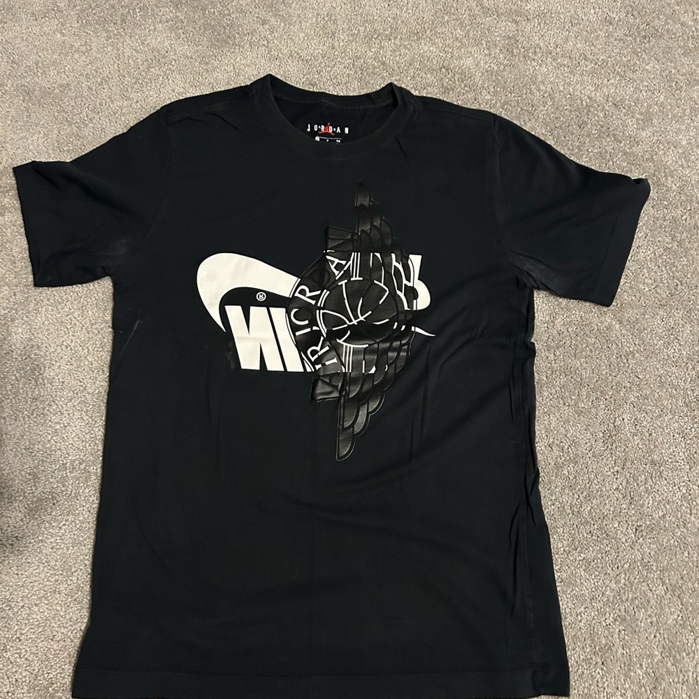 Nike Men's Black and White Graphic Tee